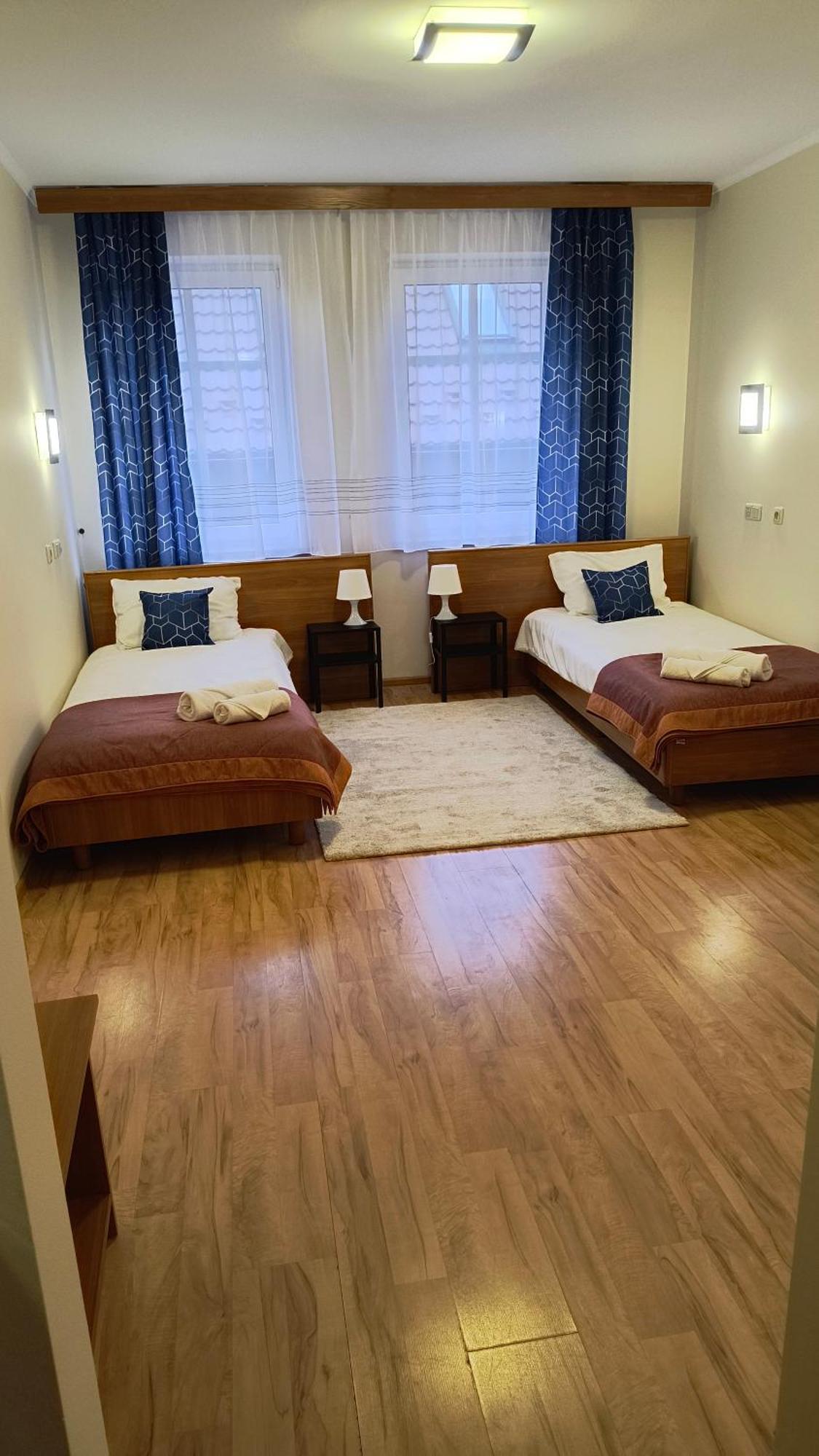 Apart Hotel Sutoris Бохня Екстер'єр фото