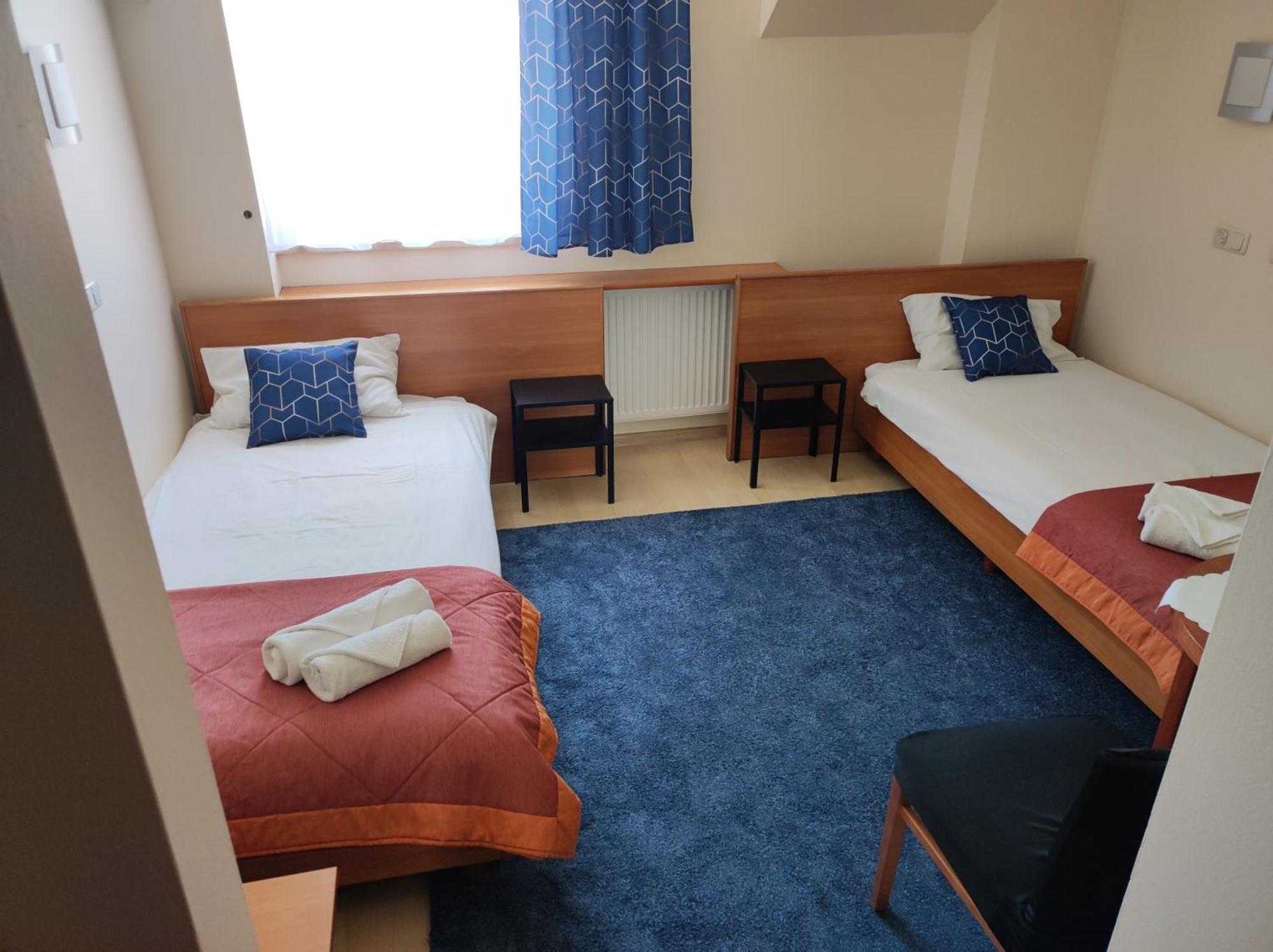 Apart Hotel Sutoris Бохня Екстер'єр фото