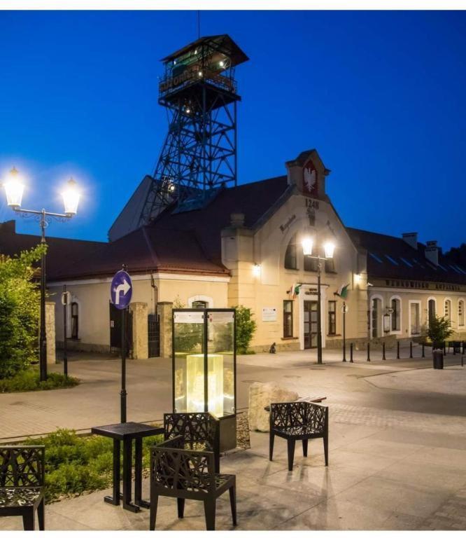 Apart Hotel Sutoris Бохня Екстер'єр фото
